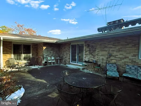 Newark, DE 19702,26 BALLAD DR