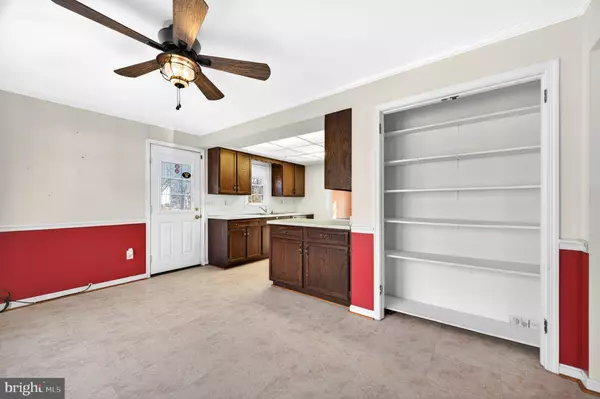 Herndon, VA 20171,13603 FLORIS ST