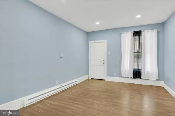 Shamokin, PA 17872,132 N 8TH ST