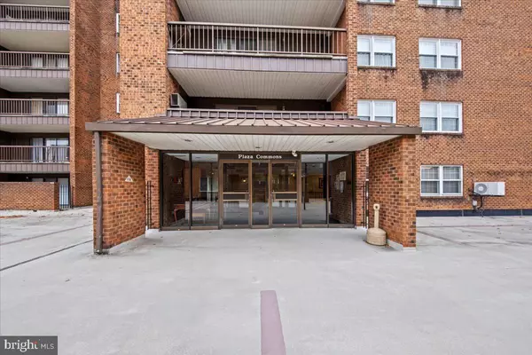 Haddonfield, NJ 08033,215 HADDONFIELD COMMONS