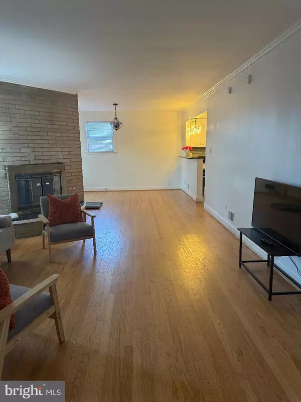 Temple Hills, MD 20748,6304 JOYCE DR