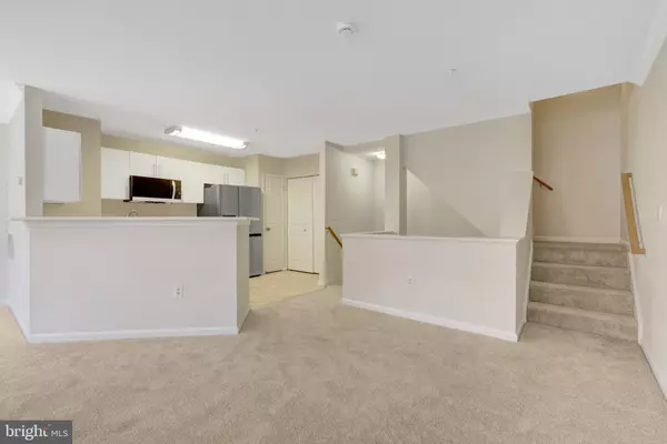 Fairfax, VA 22033,12899 FAIR BRIAR LN