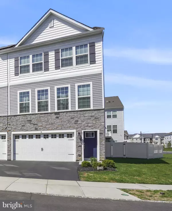 Mount Laurel, NJ 08054,35 SISTERS FARMSTEAD DR