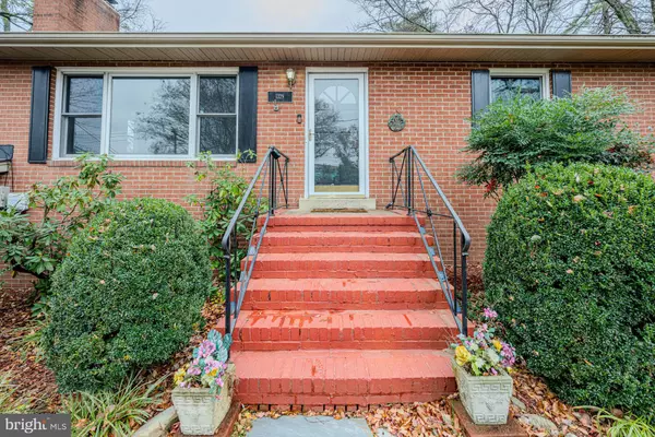 Woodbridge, VA 22192,1329 DEVILS REACH RD