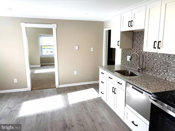 Abington, PA 19001,1643 ROCKWELL RD #5