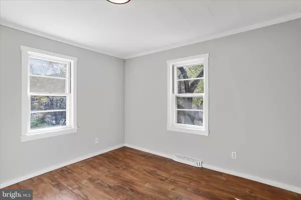 Berkeley Springs, WV 25411,679 WINCHESTER GRADE RD