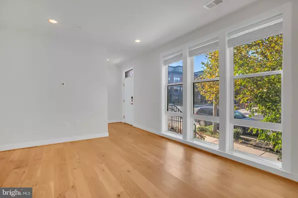 Reston, VA 20190,1873 MICHAEL FARADAY DR #1