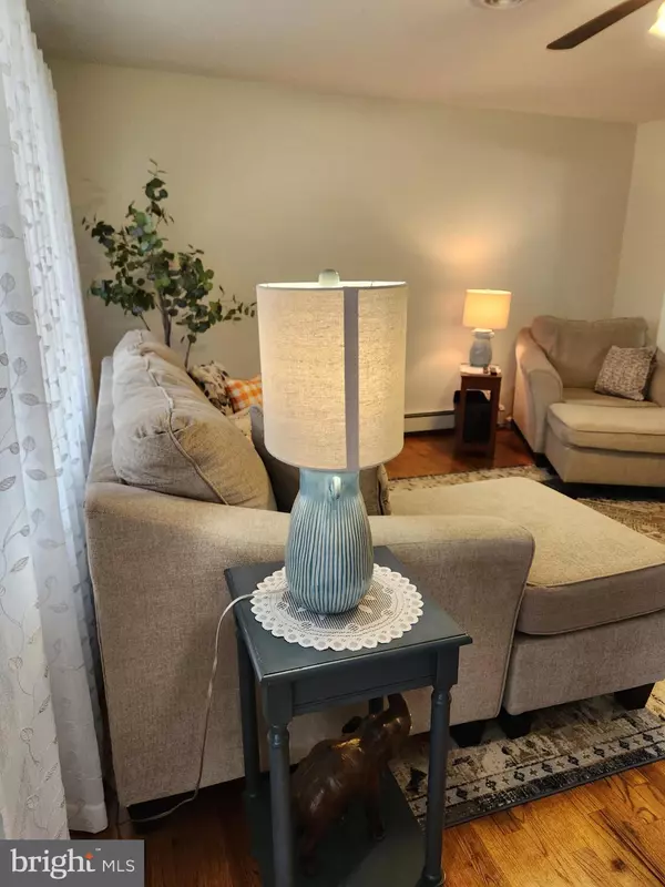 Toms River, NJ 08757,35 EDINBURGH DR