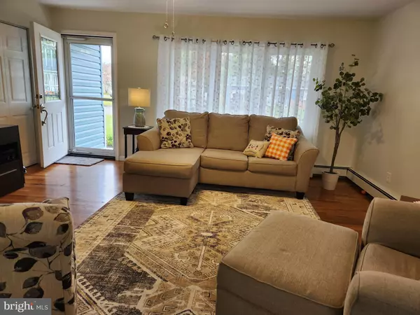 Toms River, NJ 08757,35 EDINBURGH DR