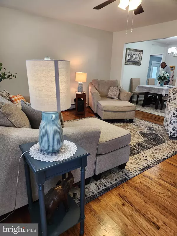 Toms River, NJ 08757,35 EDINBURGH DR