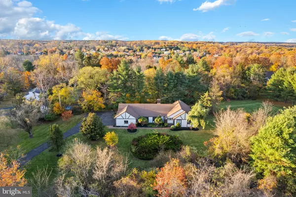 New Hope, PA 18938,2436 AQUETONG RD