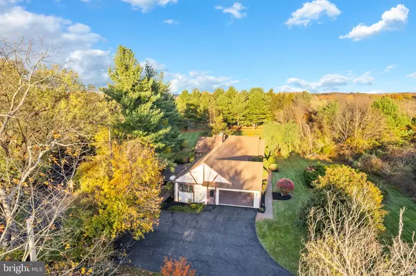 New Hope, PA 18938,2436 AQUETONG RD