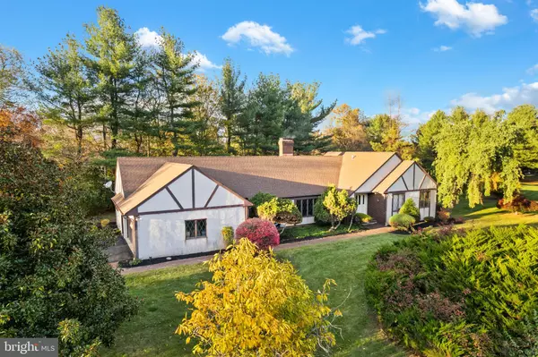 New Hope, PA 18938,2436 AQUETONG RD