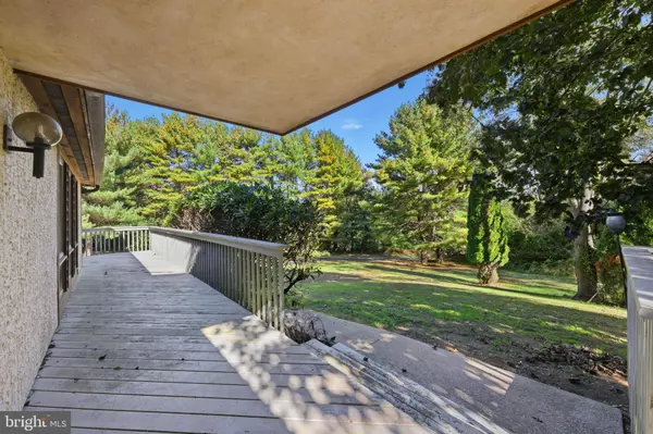 Chester Springs, PA 19425,2 CARRIAGE LN