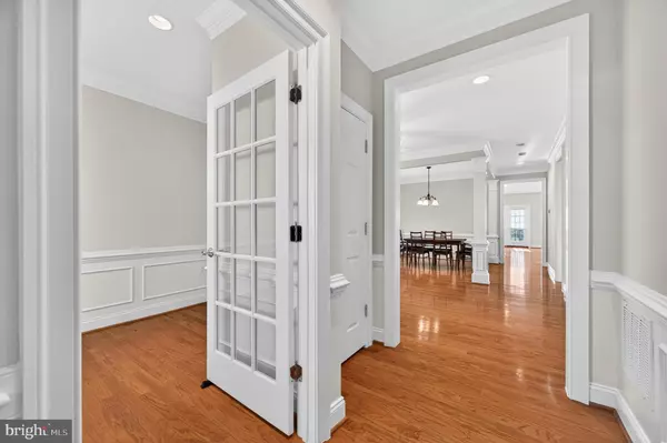 Ashburn, VA 20147,20389 OYSTER REEF PL