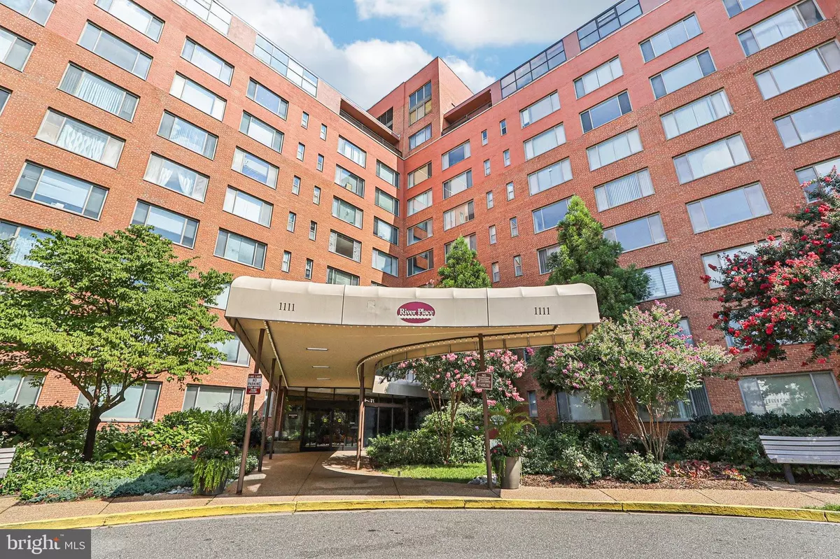 Arlington, VA 22209,1111 ARLINGTON BLVD #431