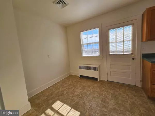 Orange, VA 22960,218 PIEDMONT ST #4