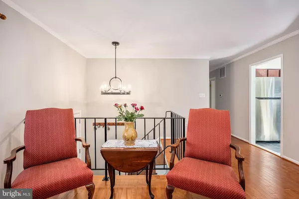 Woodbridge, VA 22193,13707 MAPLEDALE AVE