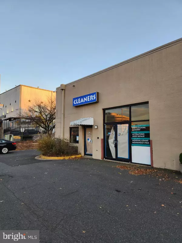 8453-A TYCO RD #1, Vienna, VA 22182