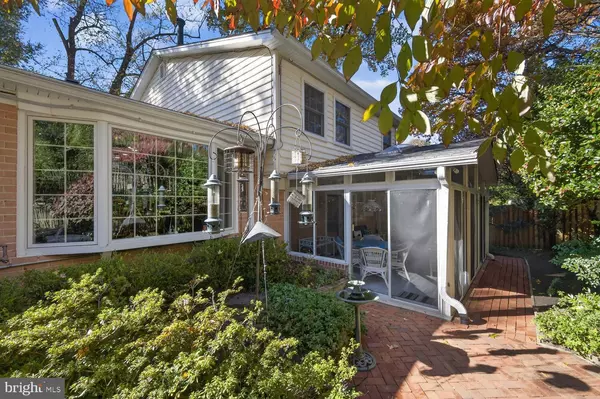 Potomac, MD 20854,8703 YARMOUTH CT