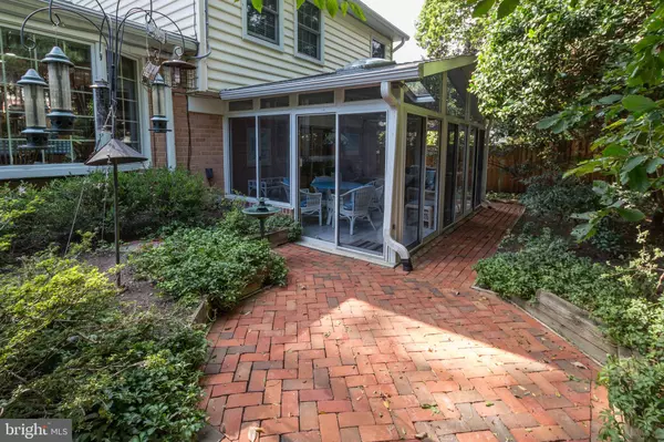 Potomac, MD 20854,8703 YARMOUTH CT