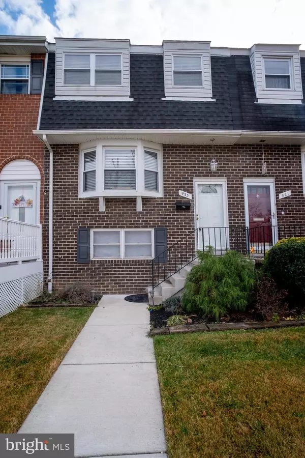 Halethorpe, MD 21227,933 ELM RD