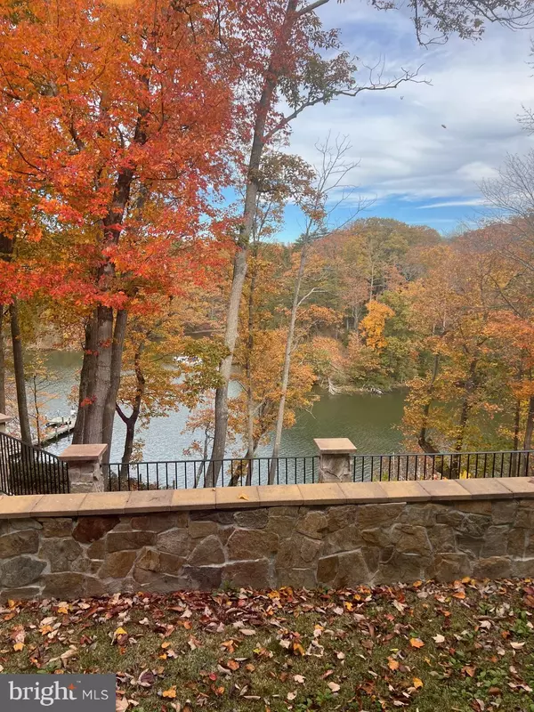 Hollywood, MD 20636,25890 WHISKEY CREEK RD