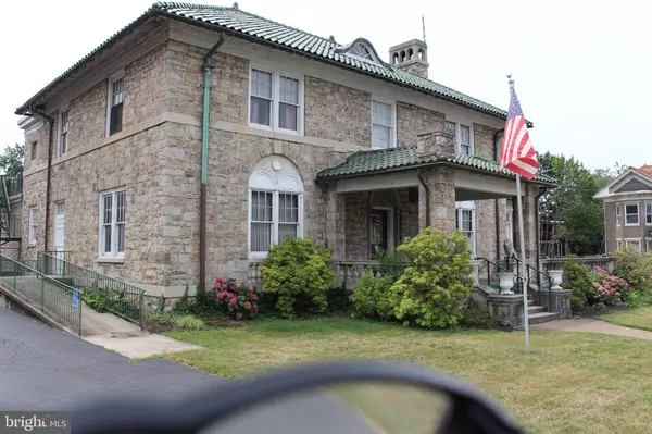 Harrisburg, PA 17103,2001 MARKET ST