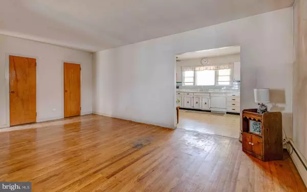 Gloucester City, NJ 08030,219 ORLANDO AVE