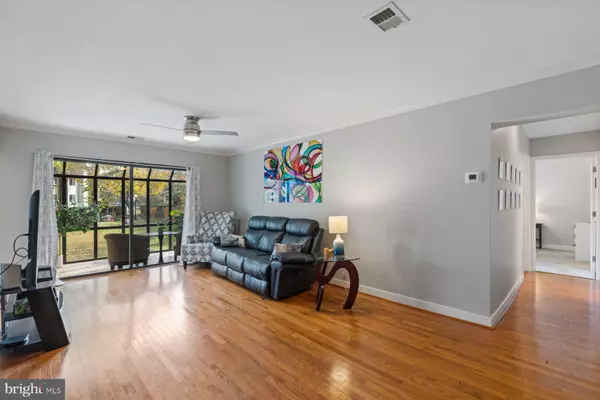 Annapolis, MD 21403,304-G HILLTOP LN