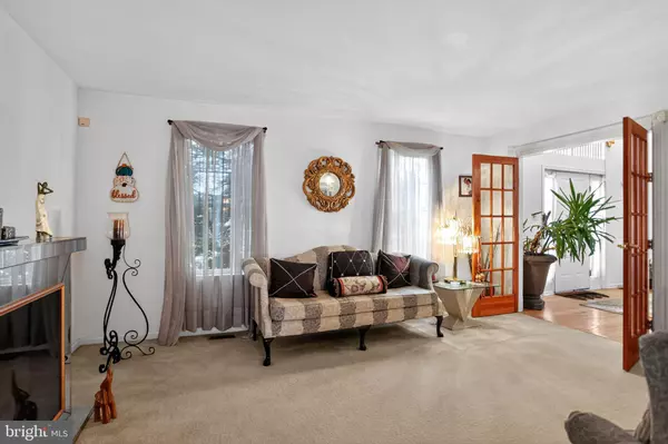 Burlington, NJ 08016,3 HORSESHOE DR