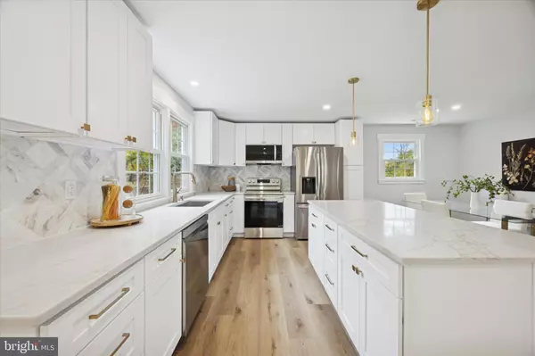 Morton, PA 19070,15 SYCAMORE AVE