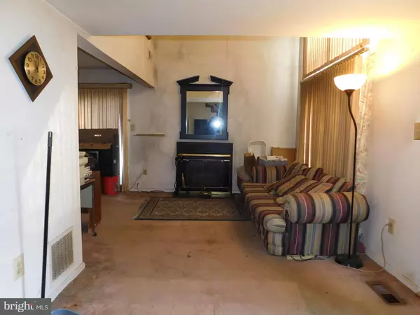 Laurel, MD 20707,7323 SPLIT RAIL LN