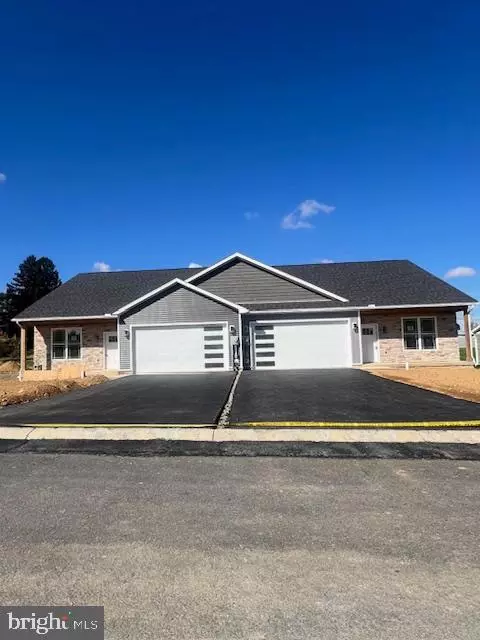 Waynesboro, PA 17268,11849 MYSTIC ROCK LANE S