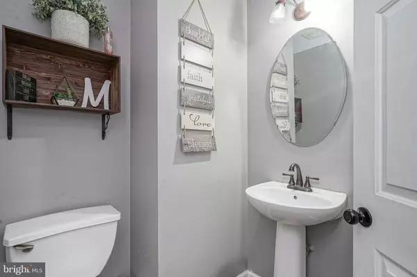 Sicklerville, NJ 08081,63 CHARLESTON DR