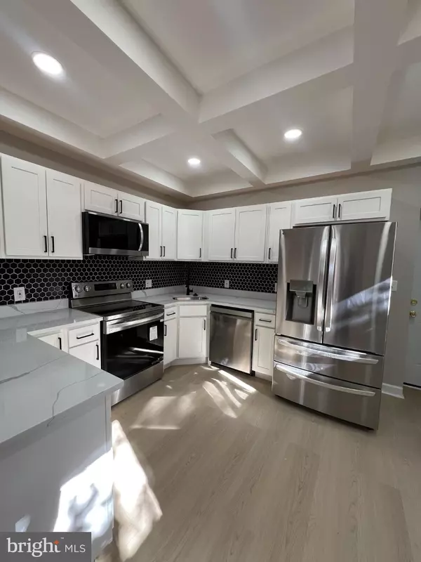 Baltimore, MD 21205,901 N LUZERNE AVE