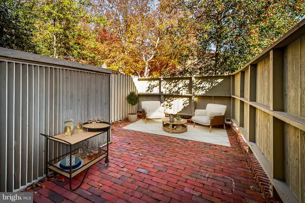 Baltimore, MD 21210,20 PALMER GREEN CT