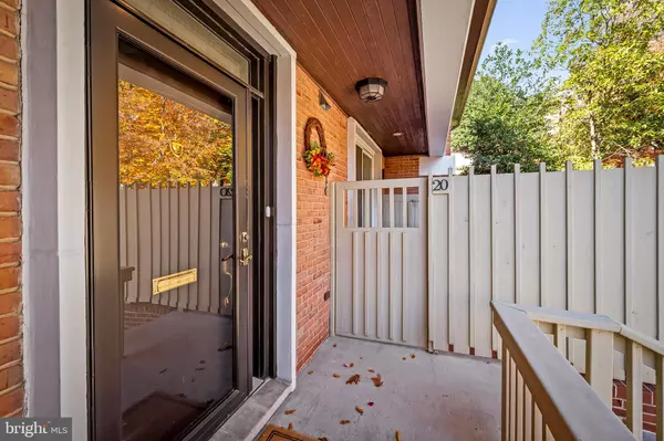 Baltimore, MD 21210,20 PALMER GREEN CT