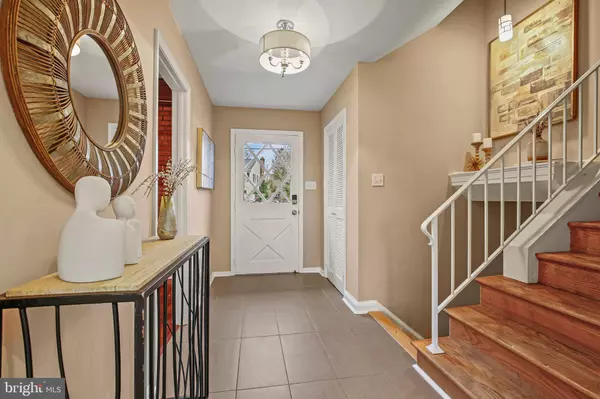 Rockville, MD 20854,8802 STONEHAVEN CT