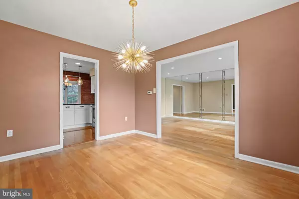 Rockville, MD 20854,8802 STONEHAVEN CT