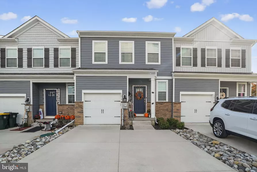 1013 TURNSTONE DR, Fogelsville, PA 18051