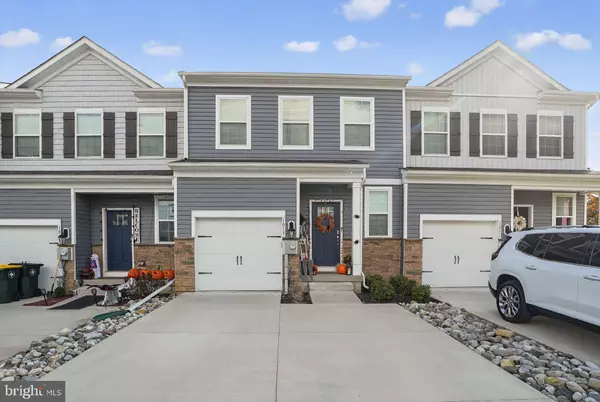 1013 TURNSTONE DR, Fogelsville, PA 18051