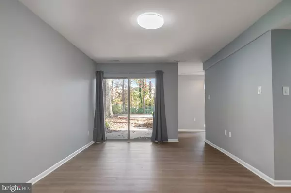 Annandale, VA 22003,3356 WOODBURN #T3