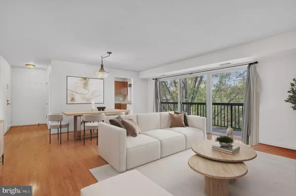 Alexandria, VA 22302,3210 S 28TH ST #403