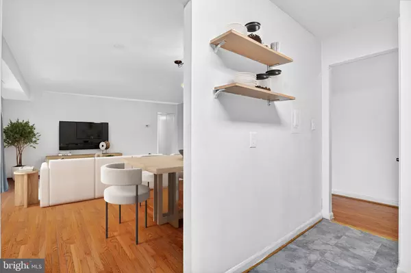 Alexandria, VA 22302,3210 S 28TH ST #403