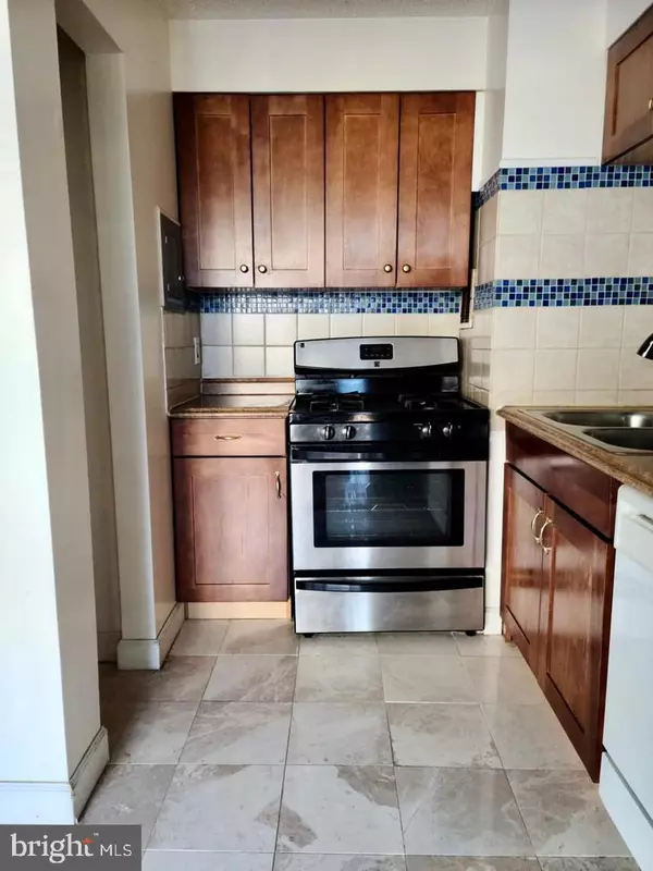 Adelphi, MD 20783,1830 METZEROTT RD #207