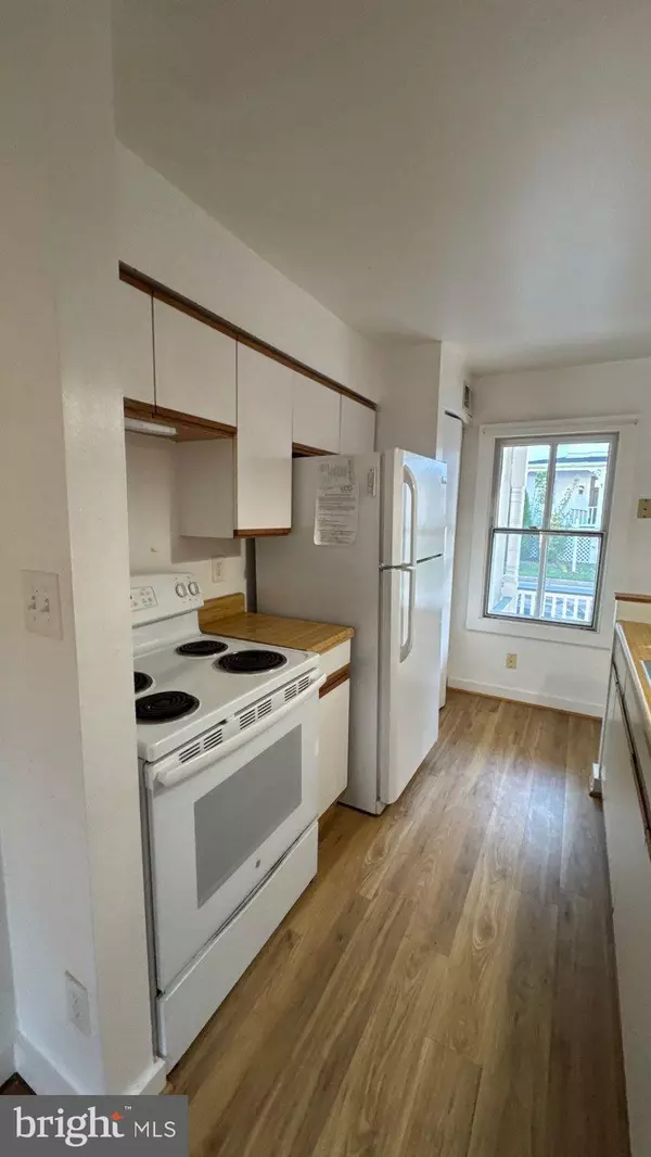 Ellicott City, MD 21043,8486 MAIN ST