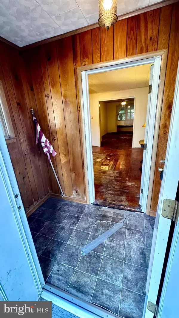 Crisfield, MD 21817,1 POTOMAC ST