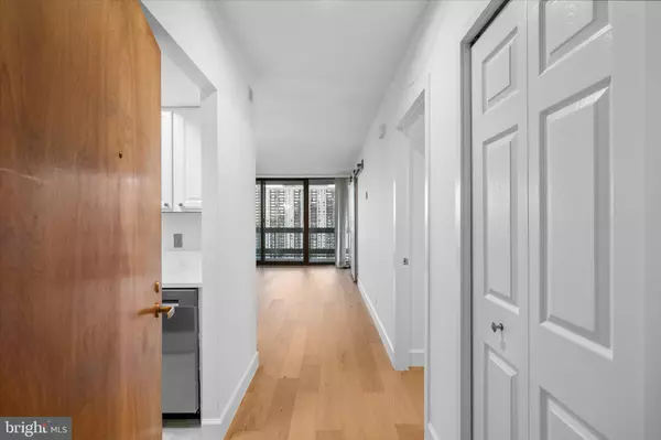 Falls Church, VA 22041,5505 SEMINARY RD #1608N