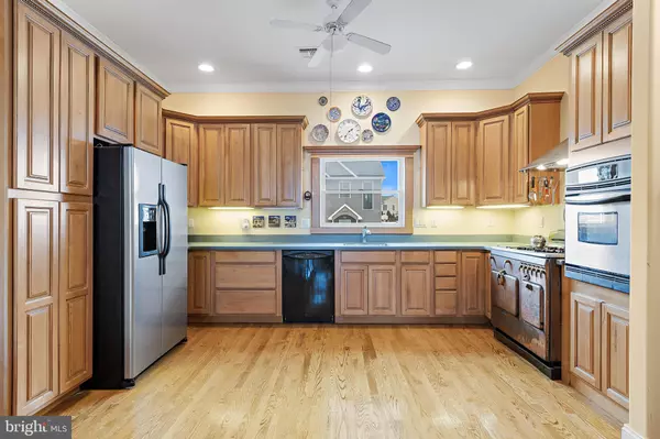 Manahawkin, NJ 08050,11 BETTY DRIVE